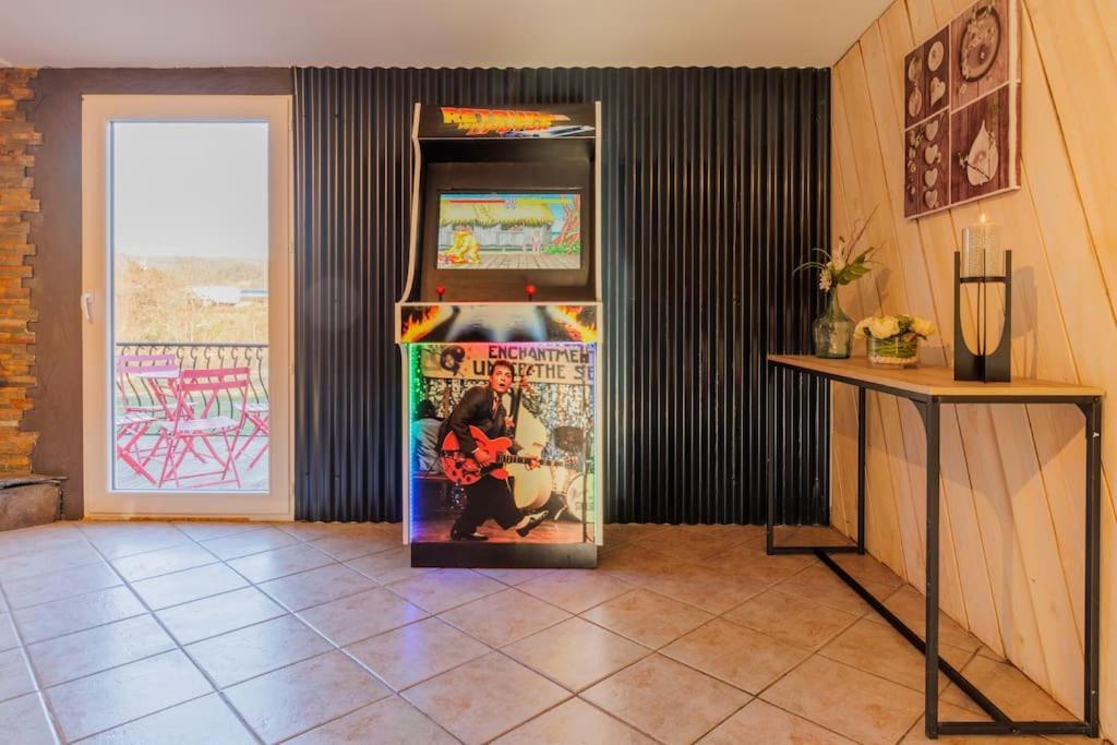 Le Garage Villa Lorp-Sentaraille Bagian luar foto