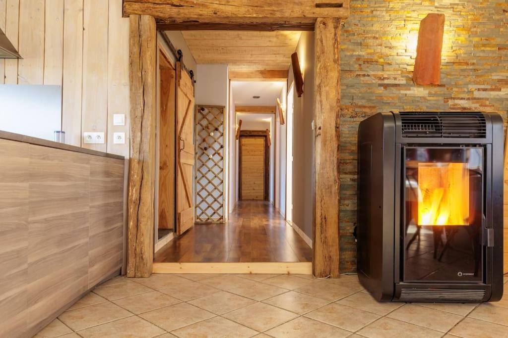 Le Garage Villa Lorp-Sentaraille Bagian luar foto
