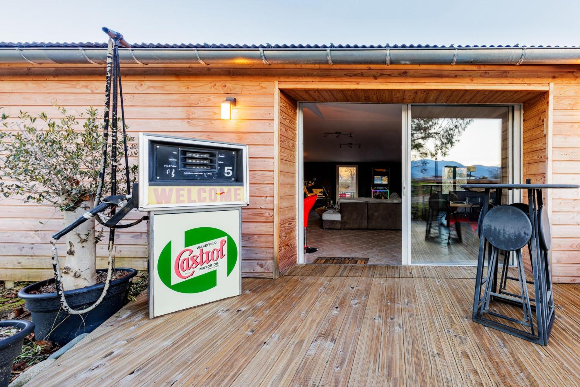 Le Garage Villa Lorp-Sentaraille Bagian luar foto